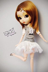 hachi doll